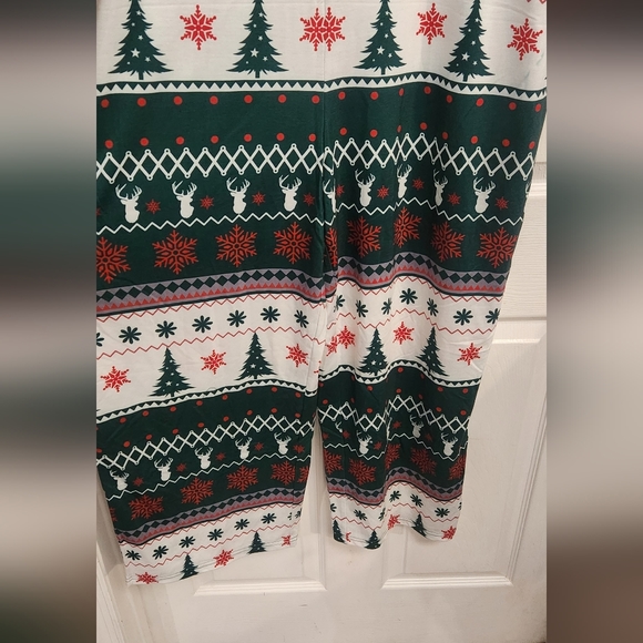 Festive Green and White Romper - Picture 4 of 7